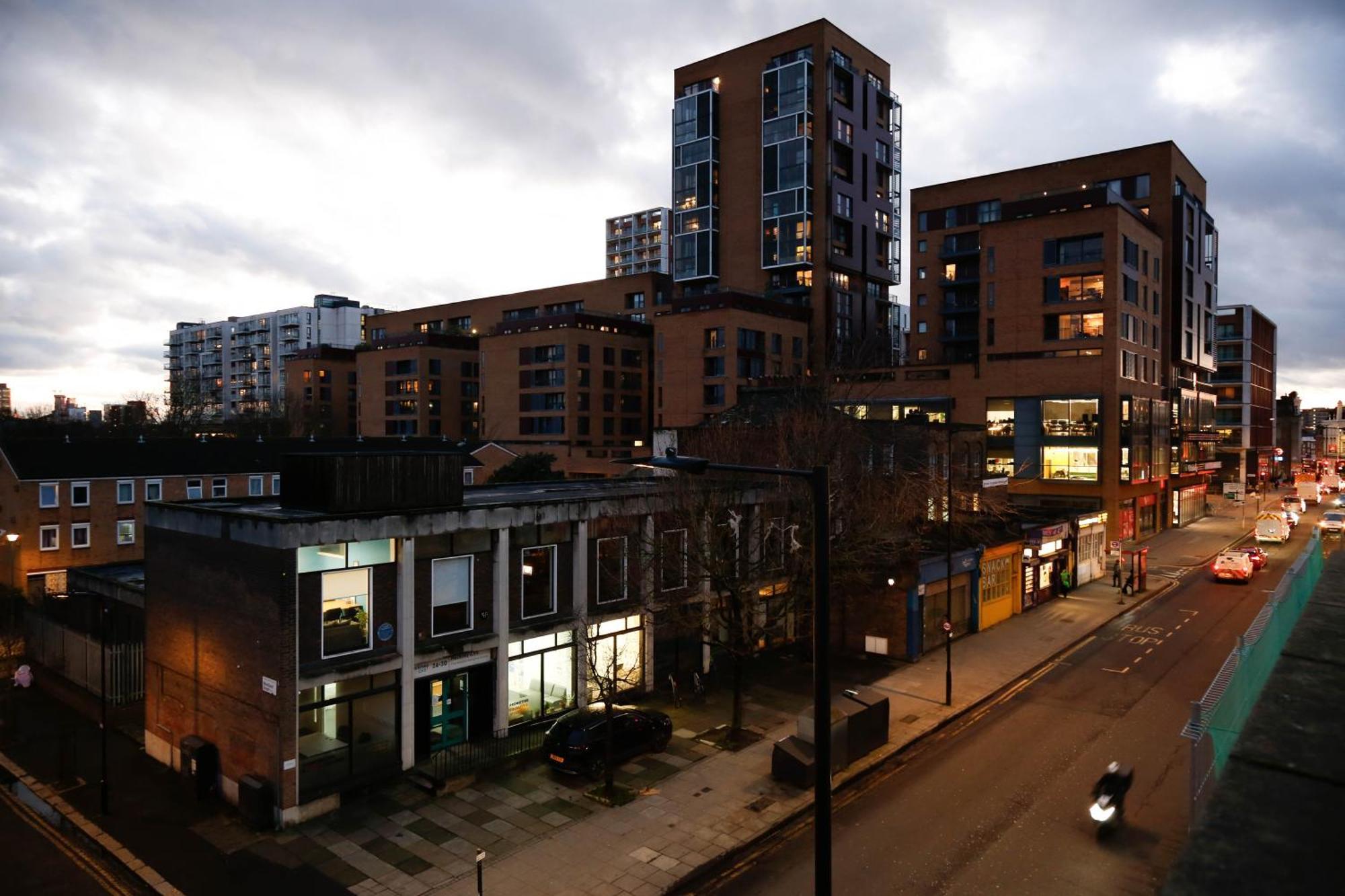 New Luxury Apartments In Central Location Next To Shops, Cafes, Bars & Metro Лондон Екстер'єр фото